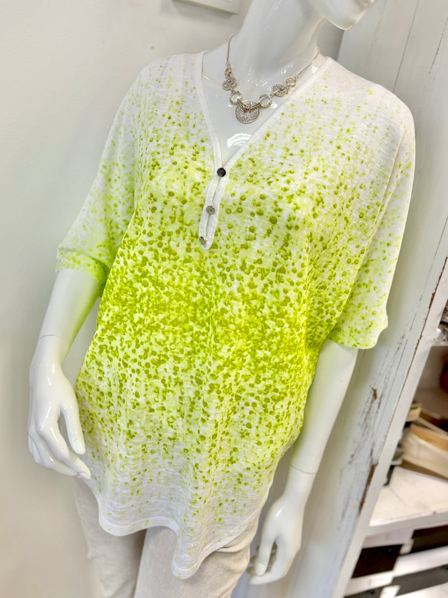 Marble Layered Speckled V-Neck Top with Cami