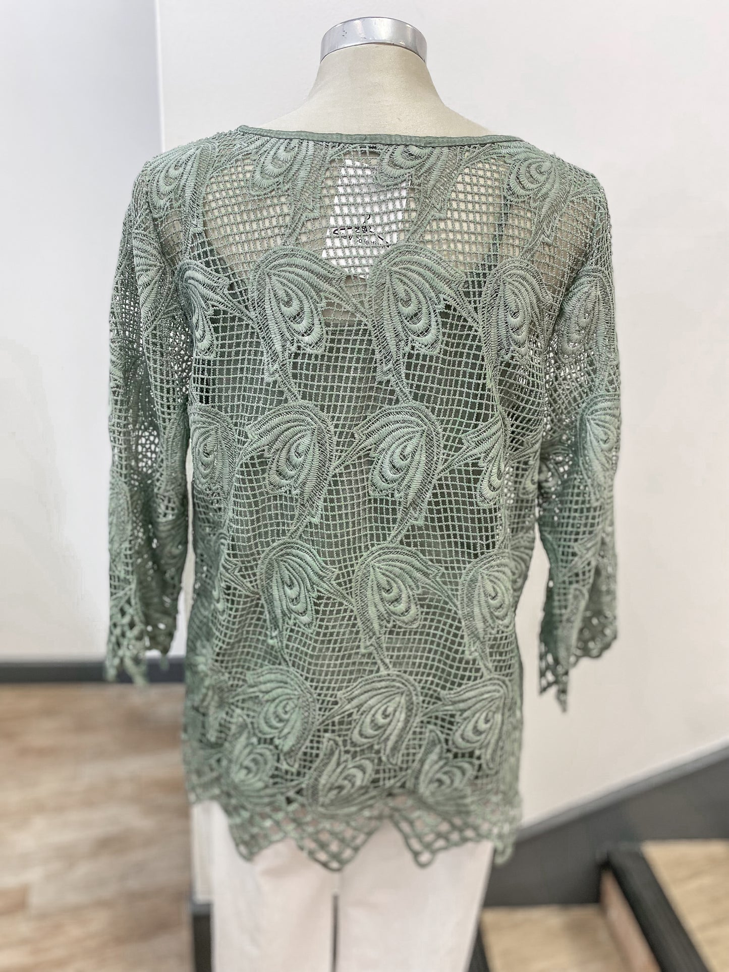 Cotton Crochet Lace 3/4 Sleeve Top