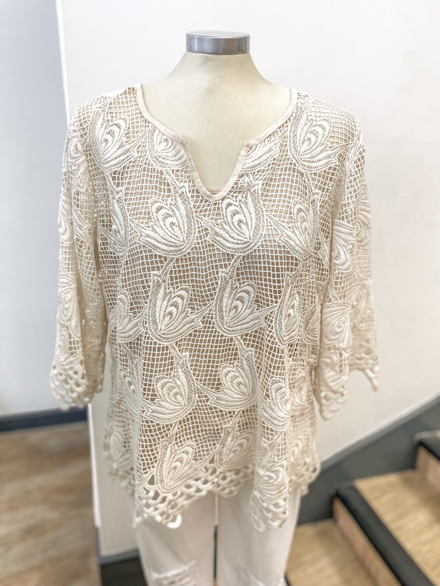 Cotton Crochet Lace 3/4 Sleeve Top