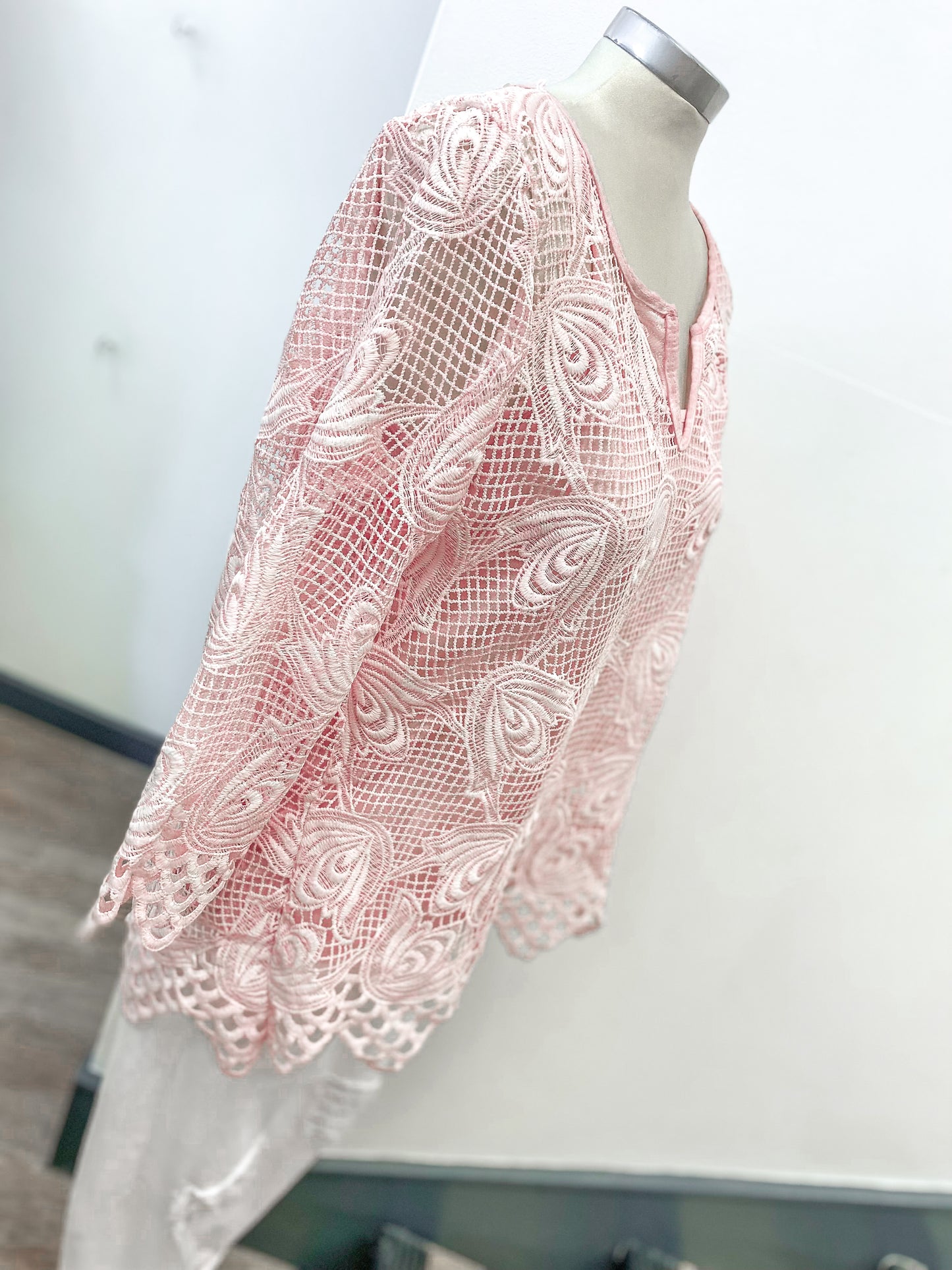 Cotton Crochet Lace 3/4 Sleeve Top