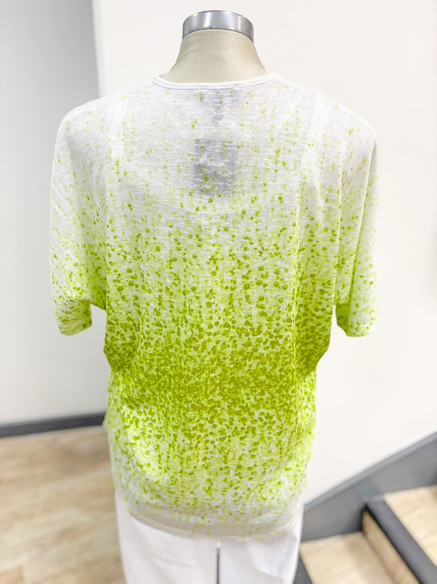Marble Layered Speckled V-Neck Top with Cami