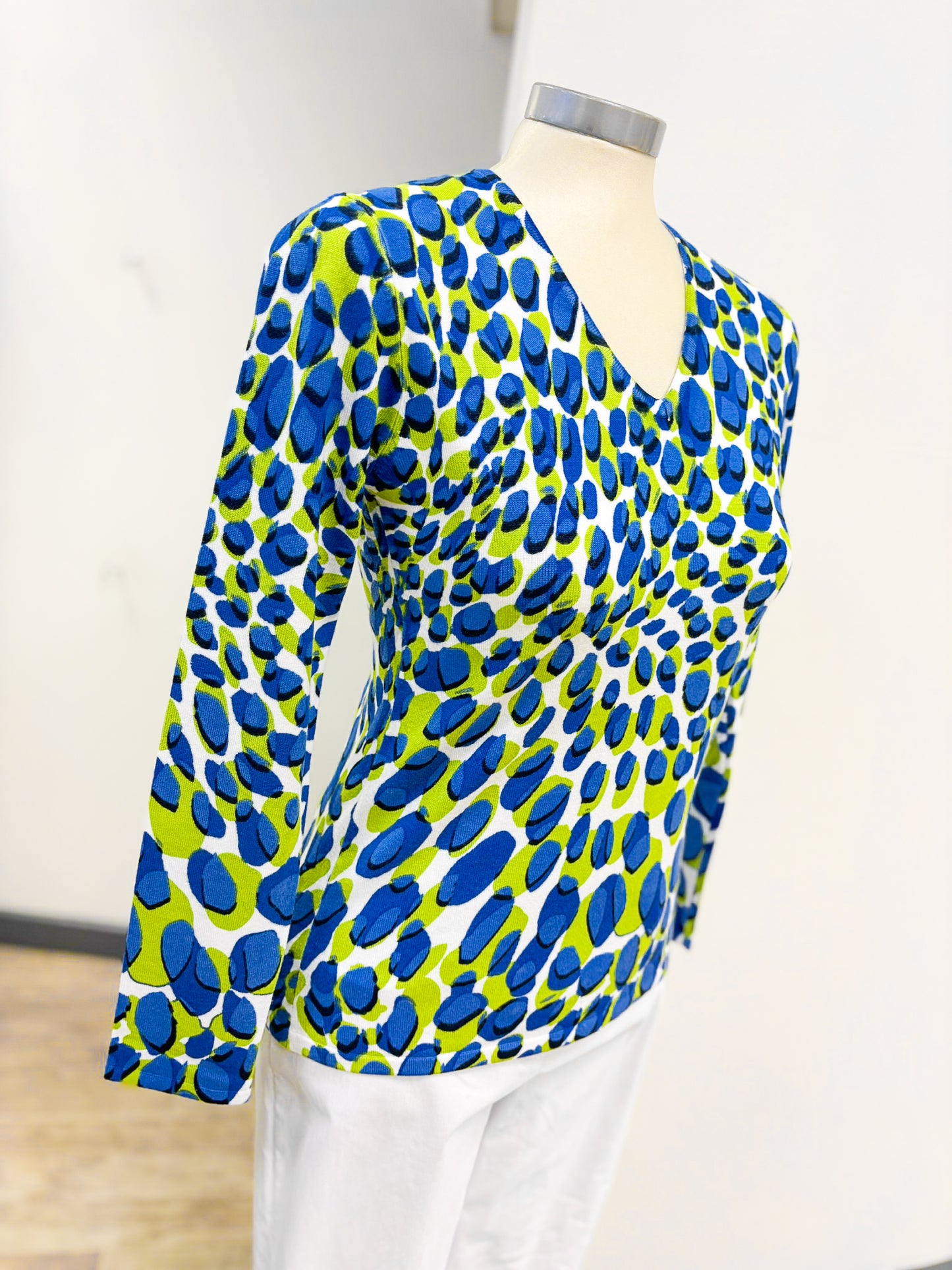 Marble V Neck Spot Jumper