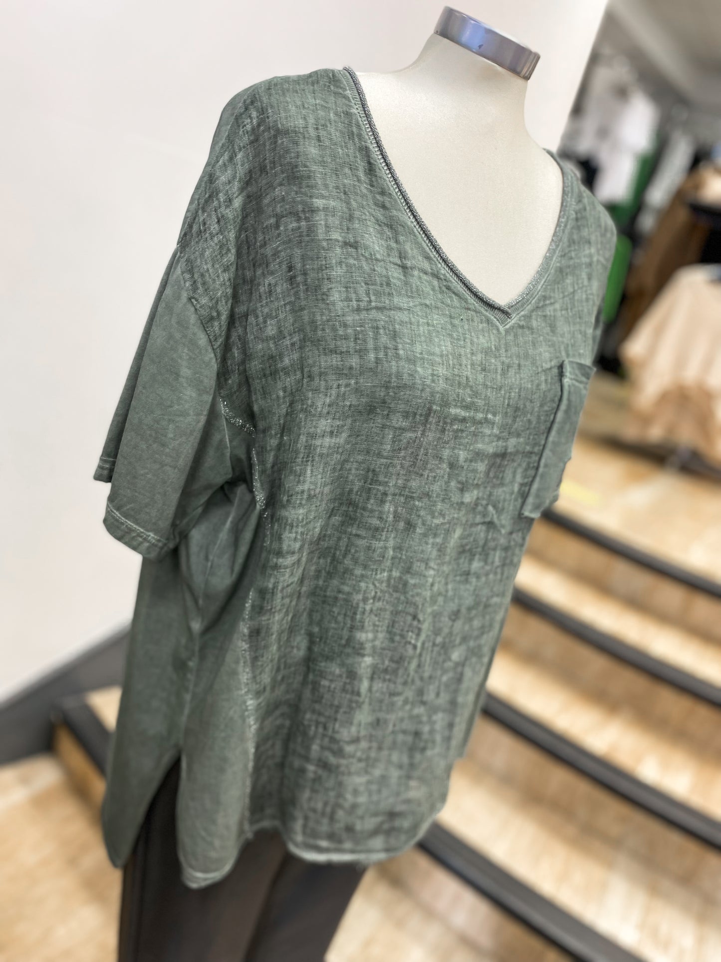 Linen Front Pocket T-Shirt