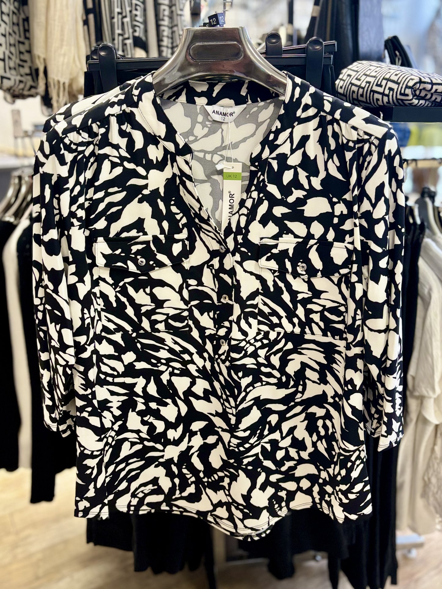 Anamor Pocket Blouse
