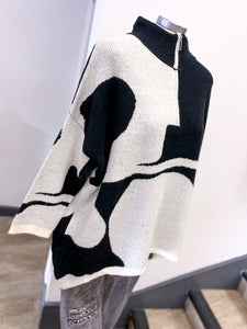 1/4 Zip Monochrome Abstract Print Oversized Jumper