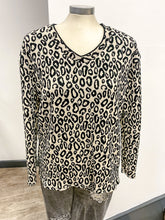 Load image into Gallery viewer, Leopard Knitted Jumper