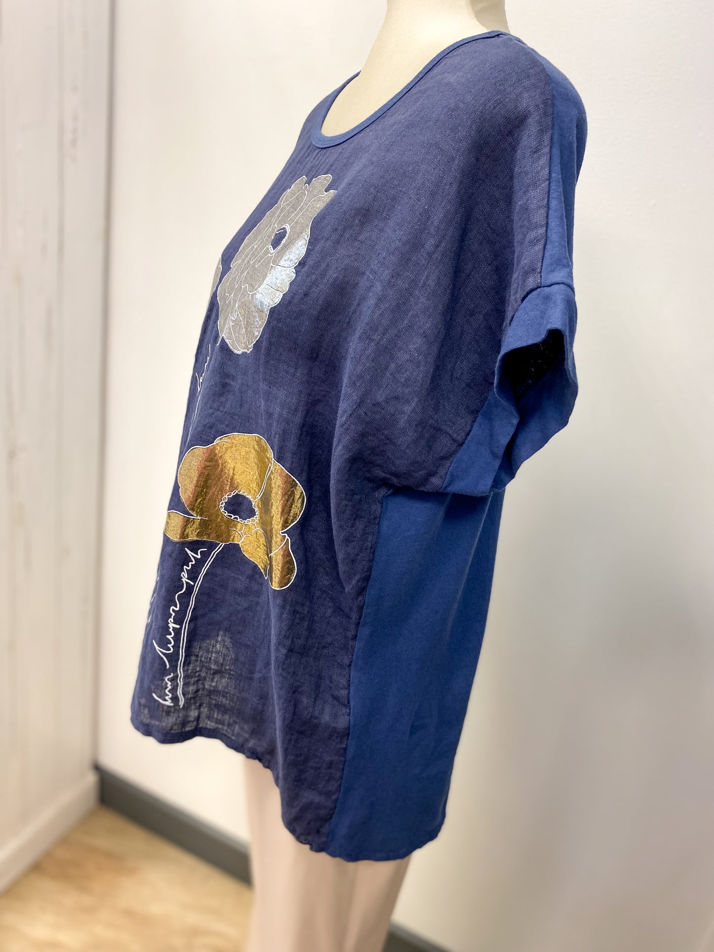 Linen Cotton Flower Graphic Tee