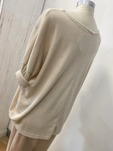 Load image into Gallery viewer, Designer Look Long Sleeve Top